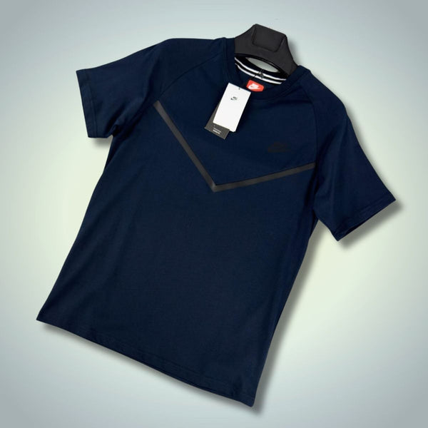 Otroška majica Nike Tech Fleece, temno modra. Vrhunska kakovost.