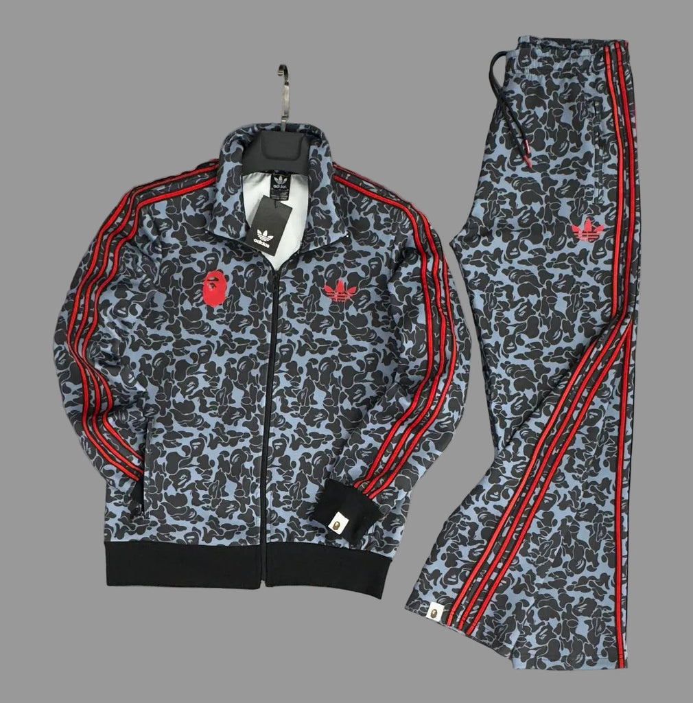Moška trenirka Adidas, črna in siva s tremi rdečimi črtami