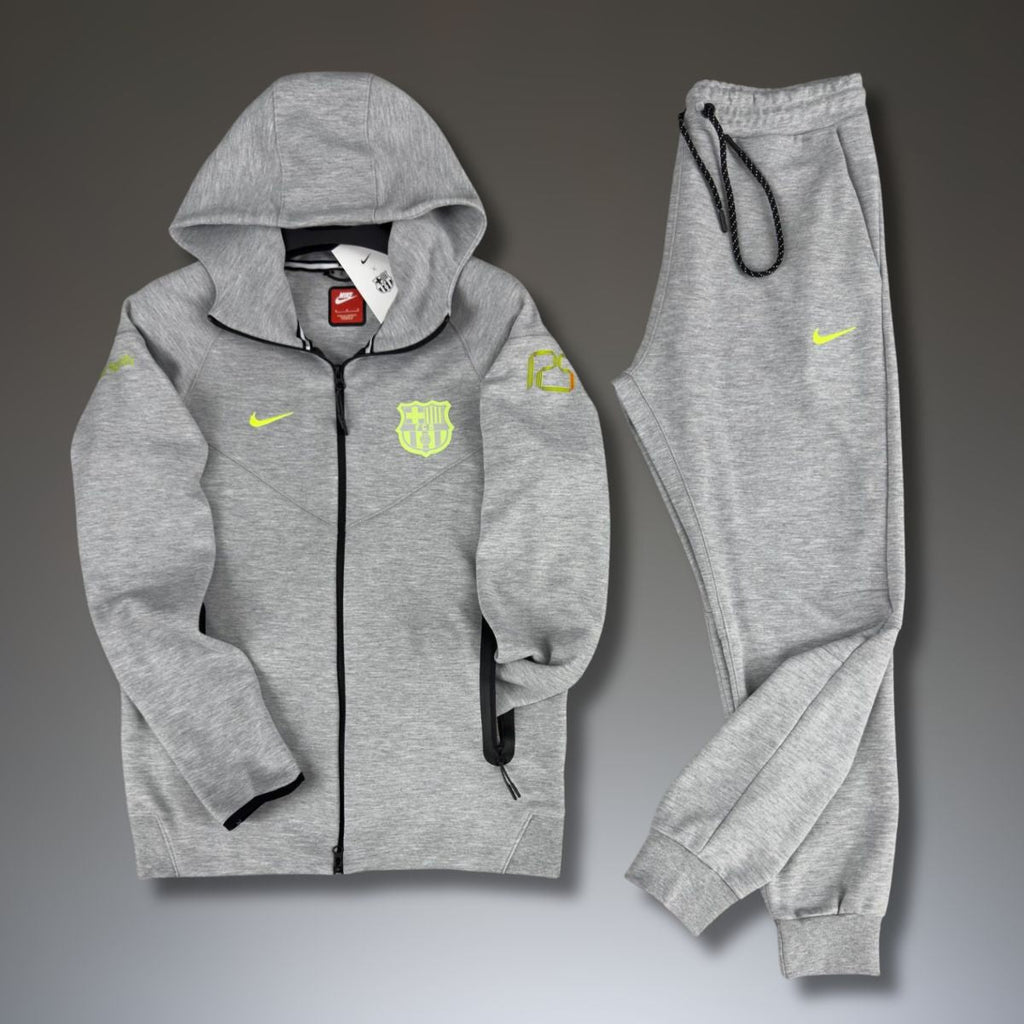 Moški športni komplet Nike Barcelona Tech Fleece, klasična siva. Premium kakovost