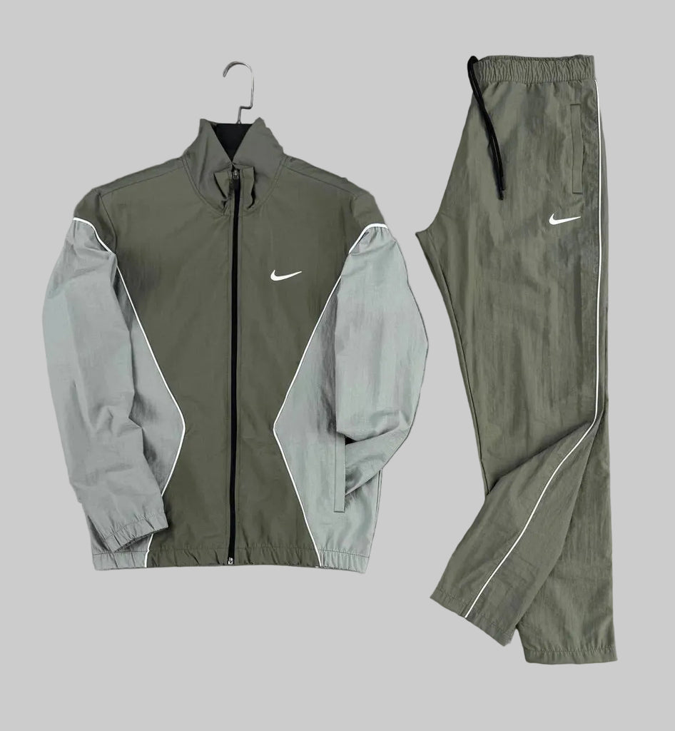 Moška trenirka Nike, bež in olivno zeleni barvi – vodoodbojen material