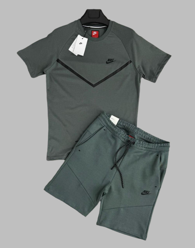 Moški komplet Nike Tech Fleece - majica in kratke hlače v temno sivo-zelena